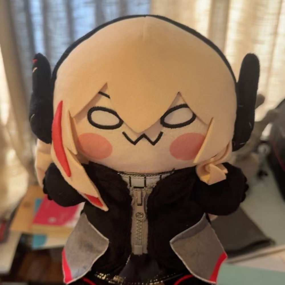 دمية قطنية محشوة على شكل شخصية - مراجعة Cosplay Plushie Prop وسعره